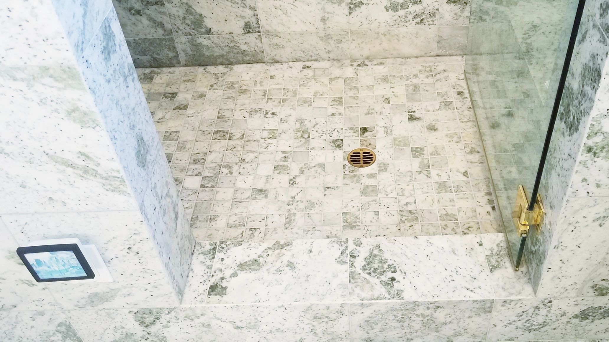 How to install Marble on shower floors?